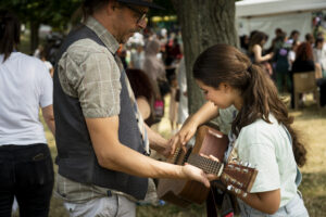 Découverte de la guitare - Fête au château 2023